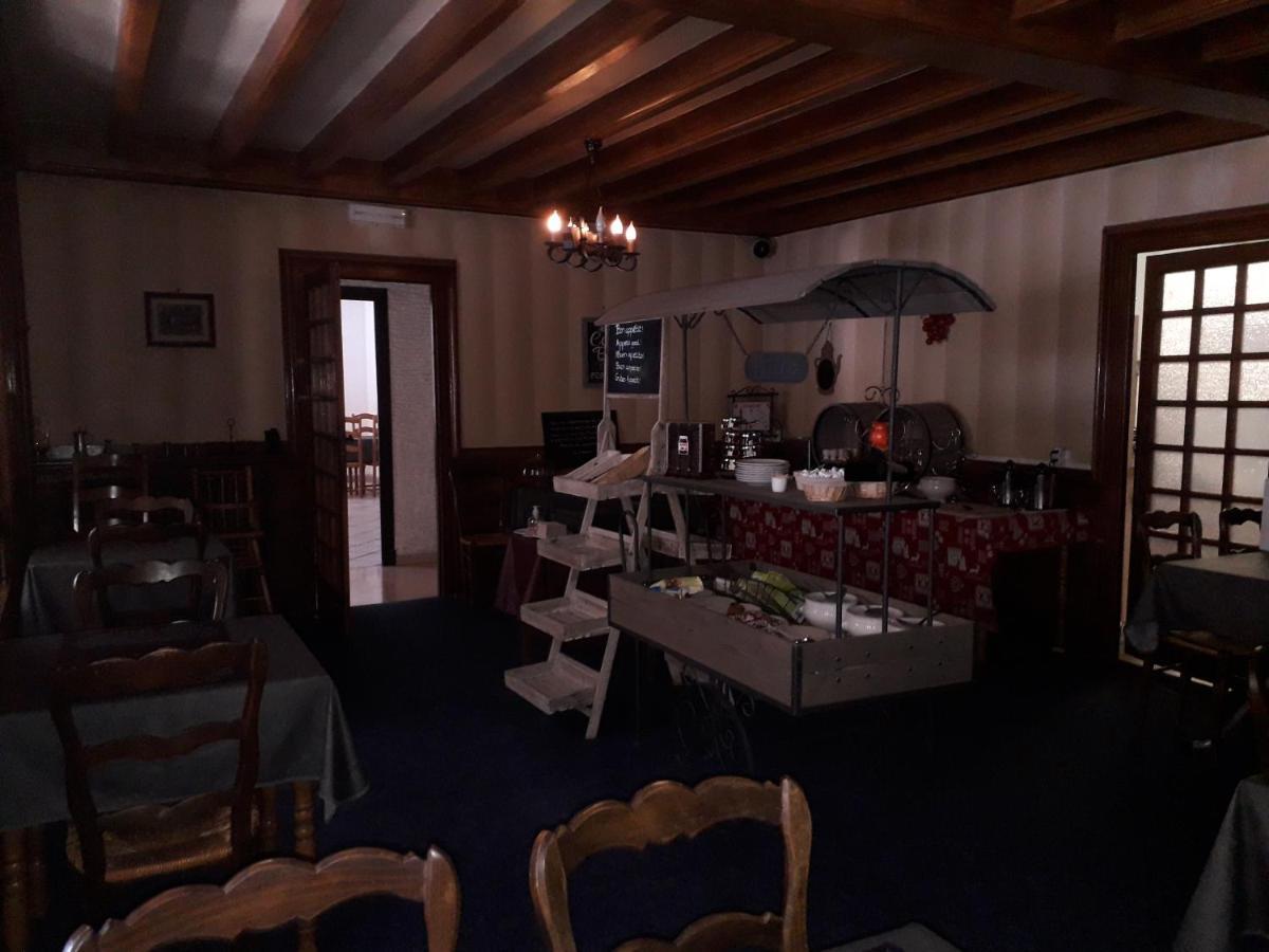 Hotel Restaurant Le Traineau Clelles Eksteriør bilde