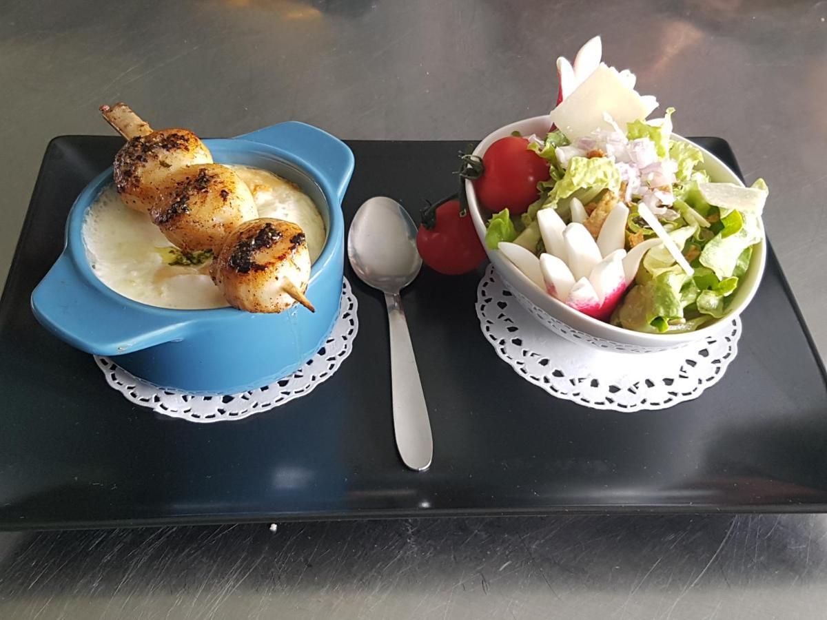 Hotel Restaurant Le Traineau Clelles Eksteriør bilde